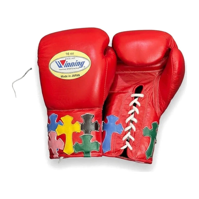 Classic red Winning boxing gloves